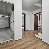 Großzügiges 9-Zimmer-Einfamilienhaus mit Kamin, Wintergarten und Tiefgarage