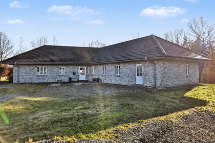 Vorschaubild der Immobilie: Charmantes Einfamilienhaus im dänischen Stil in idyllischer Lage von Wallsbüll – Ihr Traumhaus wartet auf Sie!