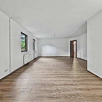 Großzügiges 9-Zimmer-Einfamilienhaus mit Kamin, Wintergarten und Tiefgarage