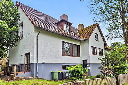 Vorschaubild der Immobilie: Großzügiges Immobilienjuwel mit vielfältigen Gestaltungsmöglichkeiten im malerischen Arnis – Investieren & Wirken an der Schlei