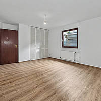 Großzügiges 9-Zimmer-Einfamilienhaus mit Kamin, Wintergarten und Tiefgarage