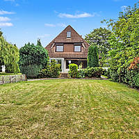 Großzügiges 9-Zimmer-Einfamilienhaus mit Kamin, Wintergarten und Tiefgarage