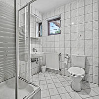 Großzügiges 9-Zimmer-Einfamilienhaus mit Kamin, Wintergarten und Tiefgarage