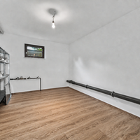 Großzügiges 9-Zimmer-Einfamilienhaus mit Kamin, Wintergarten und Tiefgarage